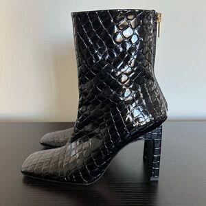 Good American Patent Booties